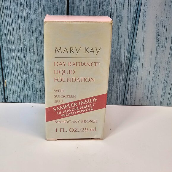 Mary Kay Day Radiance Liquid Foundation Mahogany Bronze #5761 - NIB Old Stock - Picture 5 of 8